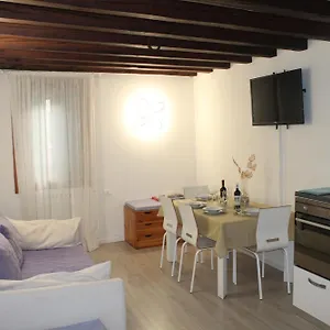 Apartment Casa Elia, Venice
